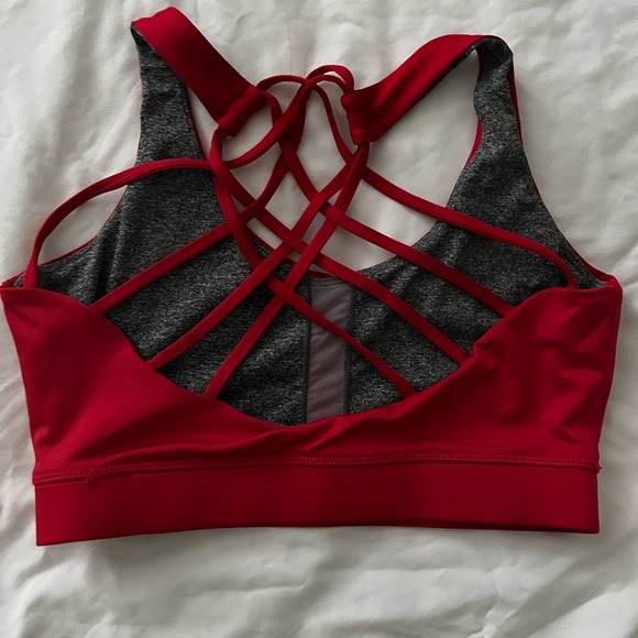 Red sports bra - Picture 5 of 5